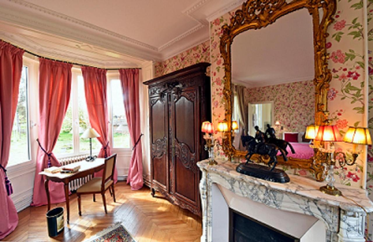 Chateau Le Quesnoy Chevrieres  Zewnętrze zdjęcie
